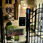 North Nest Luxury - Quiet Garden - Family Friendly - Free Parking Gdańsk