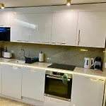 North Nest Luxury - Quiet Garden - Family Friendly - Free Parking * Gdansk