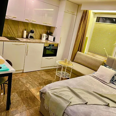 アパート North Nest Apartments Quiet Garden Free Parking