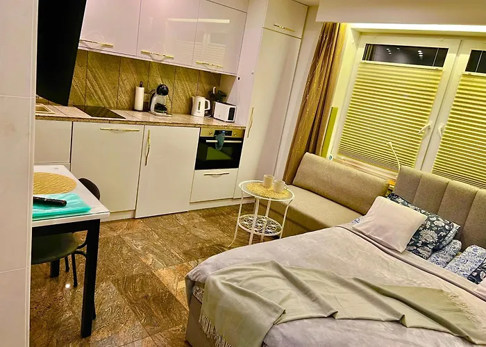 Apartament North Nest Luxury - Quiet Garden - Family Friendly - Free Parking