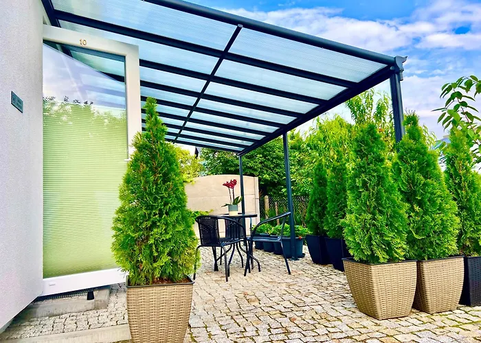 North Nest Luxury - Quiet Garden - Family Friendly - Free Parking * Gdańsk